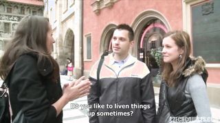 Tini lánynak bejön a hatalmas bájdorong