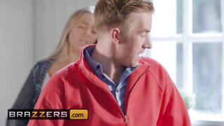 Brazzers - Petite Princess Eve és méretes bré