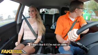 Fake Driving School - Victoria Pure közösül az oktatóval