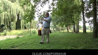 Oldje - Vén srác bassza a tini sunát