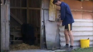 Vidéki érett nő popóba dugva