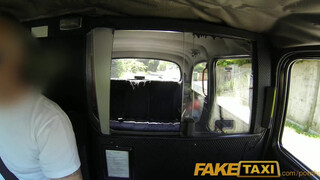 FakeTaxi - Rio Lee a méretes tőgyes barna picsa