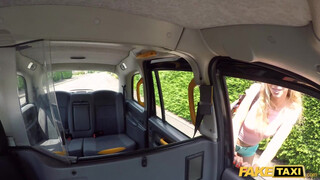 Fake Taxi - Shona River a magyar tini pornósztár