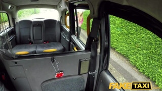 Fake Taxi - Skyler Mckay a lufi cicis milf