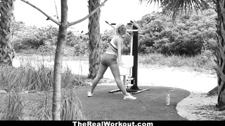 TheRealWorkout - Fitnesz vlogger és a méretes hímtag esete