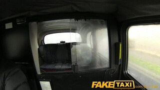 FakeTaxi - Világos Szőke méretes seggű lány megkúrelva