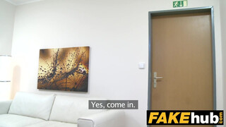 Fake Agent - ártatlan csoki hölgyemény és a örömrúd esete