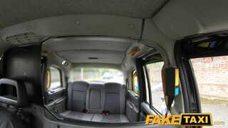 FakeTaxi - Ella Hughes a dögös vörös hajú picsa