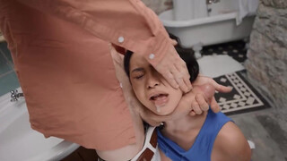 Brazzers - Payton Hall tini csávó káróján lovagol