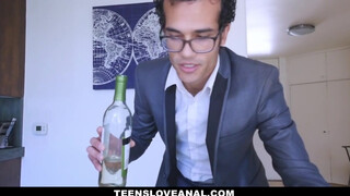 Teens Love anal - szexy spiné felkínálja a picsáját