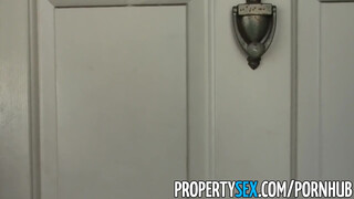 PropertySex - szexy világos szőke ingatlanos nőci