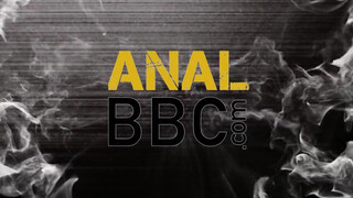 ANALIZED - Anna Rey befogadja a méretes barna pélót