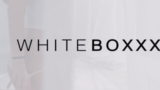 WhiteBoxxx - Alyssia Kent hatlmas cickós román kurva