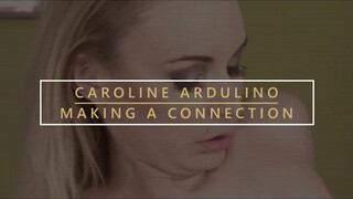 Caroline Ardulino fiatalabb krapekkal dug