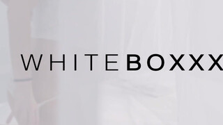 WhiteBoxxx - Darcia Lee a hatalmas kannás magyar kokeró csajszi