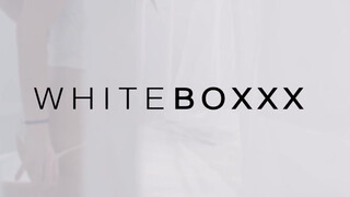 WhiteBoxxx - Oxana Chic picsája megdöngetve