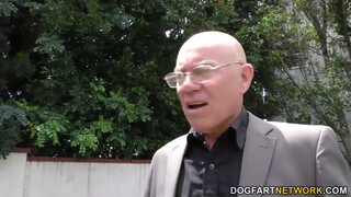 Sindee Dix az óriás kannás asszony