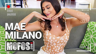 MOFOS - Mae Milano picsája megdugva keményen
