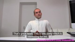 Izgató milf ügynök teszteli a hardcore férfit